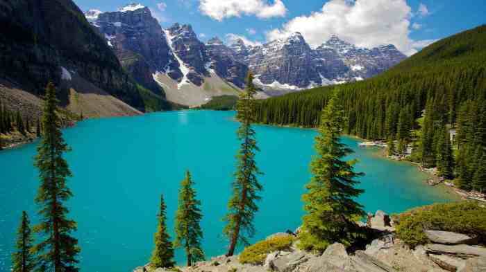 National canada banff park lake parks flights louise cheap alberta vacation moraine expedia visit trips rental hotels ca travelguides trvl